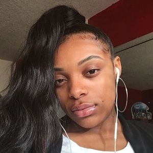 Meet your Posher, Ashlei